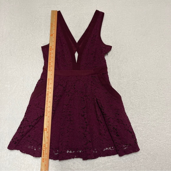Free People Lovely in Lace Fit and Flare Mini Dress Burgundy/Berry Size Small - Picture 9 of 10